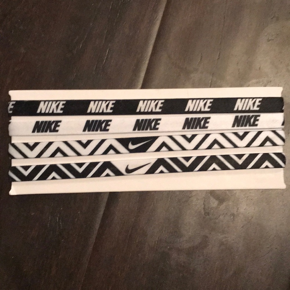 4 NEVER USED Nike Headbands